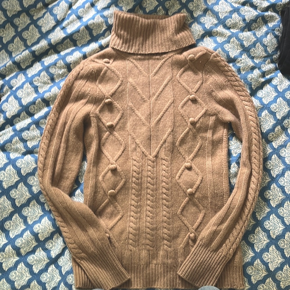 Saks Cashmere Camel Cable Turtleneck XS